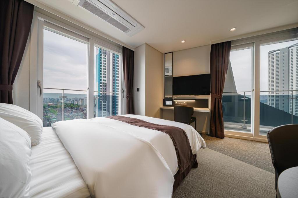 คินเท็กซ์ บาย เค-ทรี Hotel โกยาง ภายนอก รูปภาพ